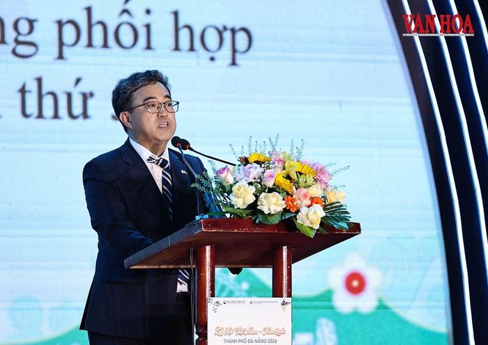 Tổng Lãnh sự Hàn Quốc tại Đà Nẵng Han Jung Il phát biểu tại lễ khai mạc