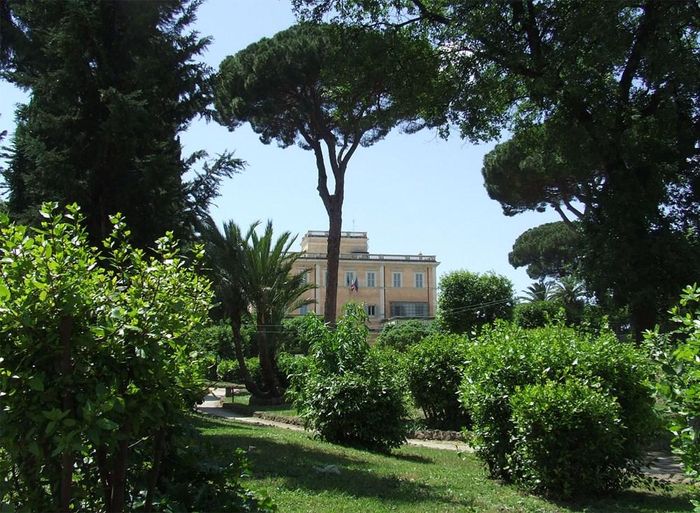 Villa Celimontana ở Rome, nơi các nhà khảo cổ phát hiện quần thể kiến trúc La Mã cổ trong quá trình trùng tu. Ảnh: Wikimedia Commons