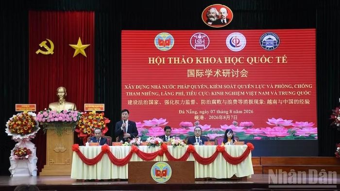 Khai mạc Hội thảo khoa học quốc tế về xây dựng Nhà nước pháp quyền và kiểm soát quyền lực Việt Nam-Trung Quốc. (Ảnh: ANH ĐÀO)