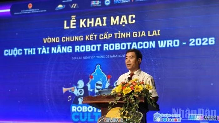 Tiến sĩ Nguyễn Hữu Hà, Phó Giám đốc Sở Khoa học và Công nghệ tỉnh Gia Lai phát biểu tại buổi lễ. (Ảnh: LƯƠNG TÙNG)