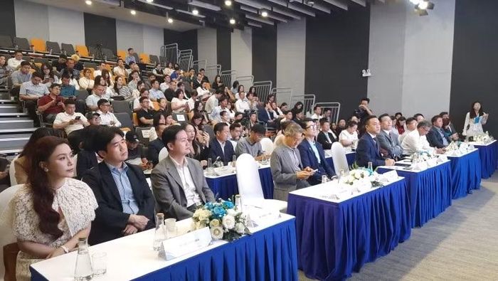Đại biểu tham dự sự kiện. (Ảnh: CAO TÂN)