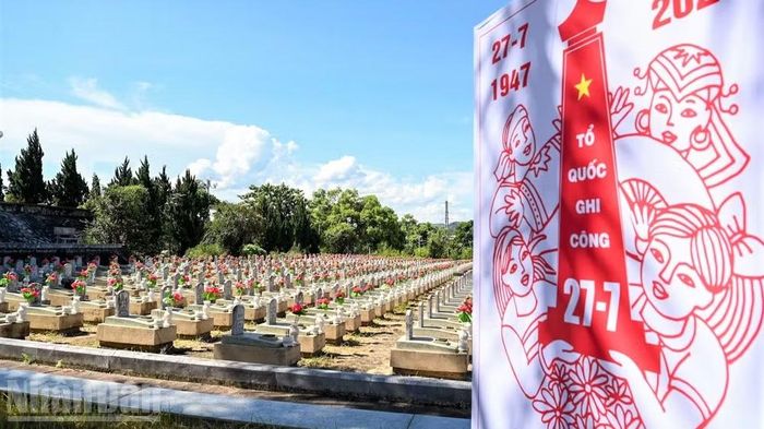  Nghĩa trang Liệt sĩ Việt-Lào được xây dựng năm 1976, thuộc địa phận xã Anh Sơn, tỉnh Nghệ An. 