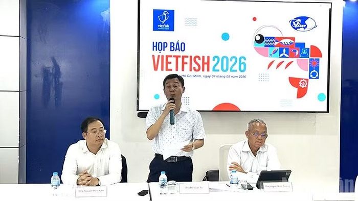 Chủ tịch Hiệp hội Chế biến và Xuất khẩu thủy sản Việt Nam (VASEP) Đỗ Ngọc Tài giới thiệu những nội dung cơ bản của VIETFISH 2026. (Ảnh: HOÀNG LIÊM)