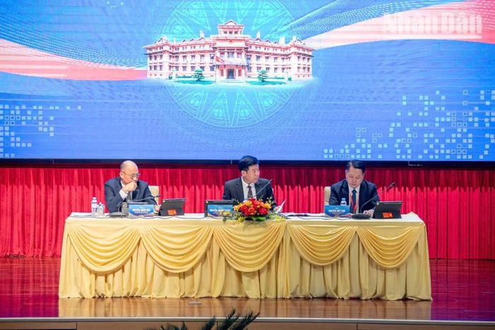 Theo Thứ trưởng Nguyễn Mạnh Cường, xây dựng Đảng là yêu cầu đối với công tác đối ngoại, cũng là điều kiện để nâng cao chất lượng, hiệu quả và bản lĩnh của công tác đối ngoại. (Ảnh: MINH DUY)