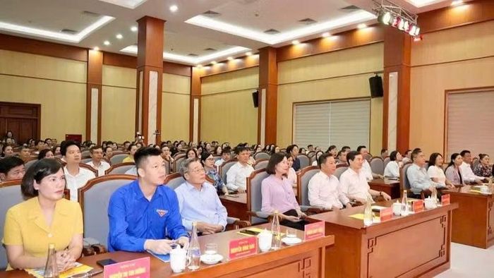 Các đại biểu dự lễ phát động. (Ảnh QMG)