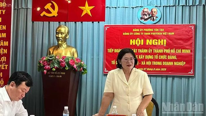 Đồng chí Văn Thị Bạch Tuyết, Phó Bí thư Thành ủy Thành phố Hồ Chí Minh phát biểu tại buổi khảo sát.