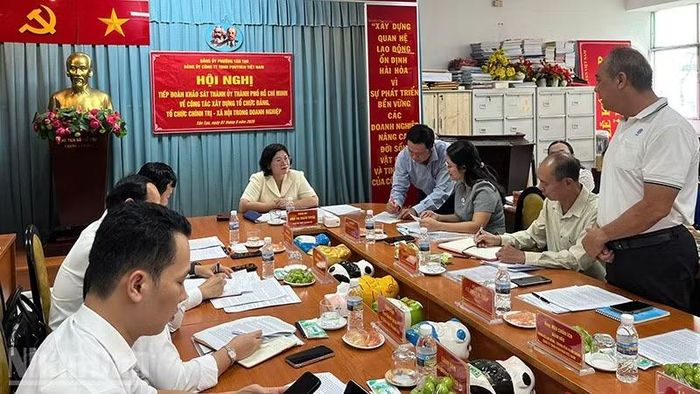 Quang cảnh buổi khảo sát.