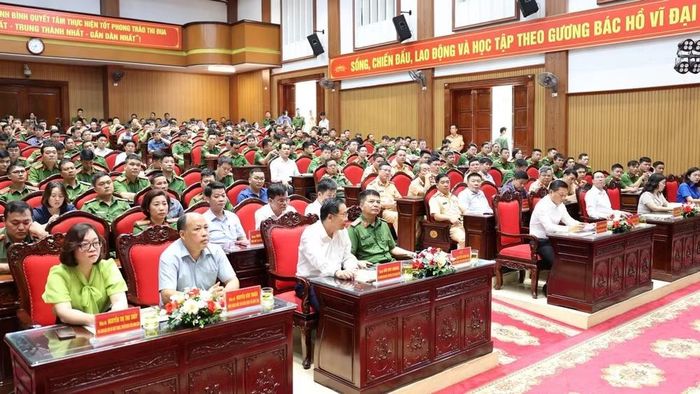 Các đại biểu tham dự hội nghị.