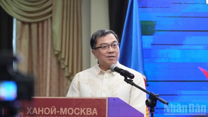 Đại sứ Philippines tại Liên bang Nga, Chủ tịch luân phiên AMC, H.E. Igor Bailen phát biểu. (Ảnh: THANH THỂ)
