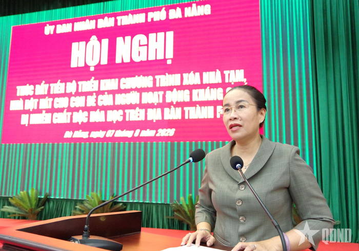 Đồng chí Nguyễn Thị Anh Thi, Phó chủ tịch UBND thành phố Đà Nẵng phát biểu chỉ đạo tại hội nghị.