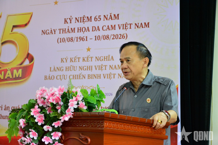 Đại tá Nguyễn Ngọc Dũng phát biểu tại chương trình. 