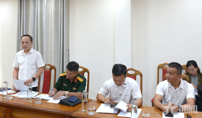  Đại diện các cơ quan báo chí phát biểu tại buổi làm việc. 