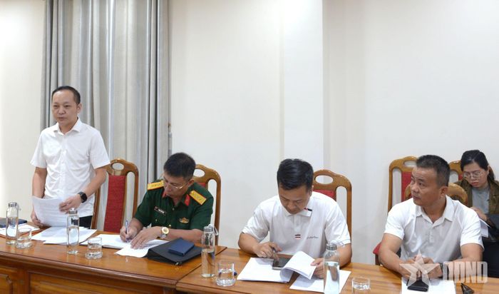   Đại diện các cơ quan báo chí phát biểu tại buổi làm việc.  