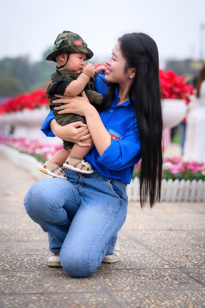 Hà Phương tham gia với vai trò tình nguyện viên A80.