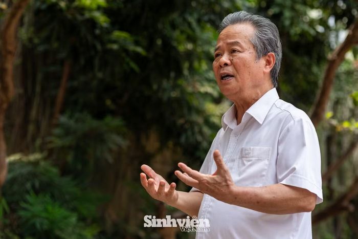 PGS. TS Phạm Ngọc Trung - GVCC, Nguyên Trưởng khoa Văn hóa và Phát triển, Học viện Báo chí và Tuyên truyền. (Ảnh: Lê Vượng)
