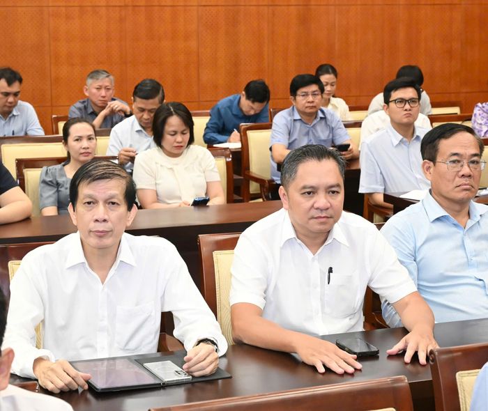  Lãnh đạo các cơ quan, đơn vị dự hội nghị. Ảnh: VIỆT DŨNG 