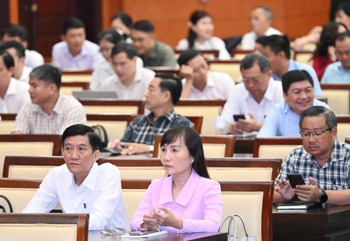  Hội nghị quán triệt và triển khai thực hiện Nghị quyết Hội nghị lần thứ ba Ban Chấp hành Trung ương Đảng khóa XIV diễn ra sáng 7-8. Ảnh: VIỆT DŨNG 