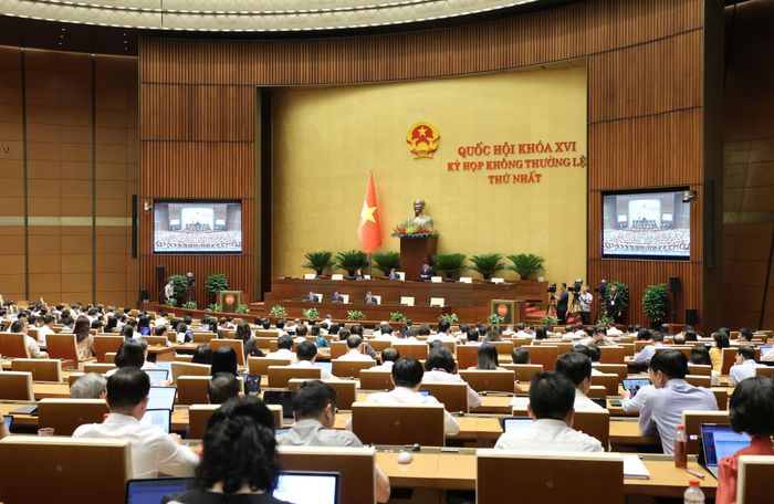  Quang cảnh phiên thảo luận chiều 7-8. Ảnh: QUANG PHÚC 