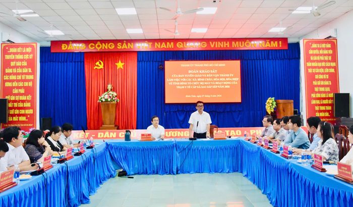  Phó Giám đốc Sở Y tế TPHCM Huỳnh Minh Chín cho biết, ngành y tế đang triển khai các giải pháp khắc phục tình trạng thiếu nhân lực tại tuyến cơ sở. 