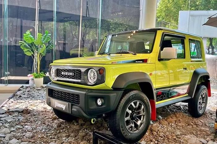 Thị trường ôtô tháng 8/2026: Suzuki Jimny được ưu đãi 120 triệu đồng.