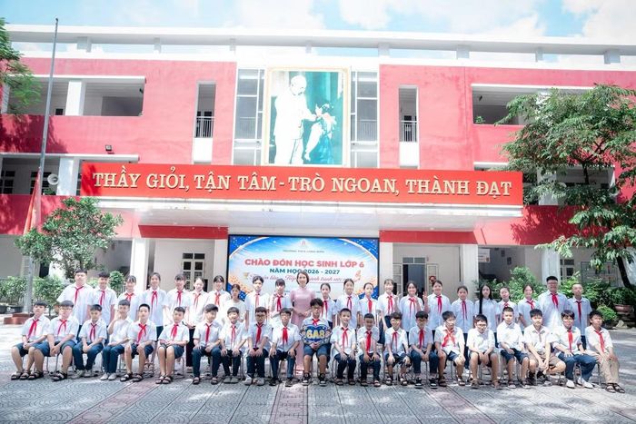 Cả nước có 23/34 địa phương dự kiến giảm từ 45% đầu mối trở lên. Ảnh: Trường THCS Long Biên, Hà Nội.