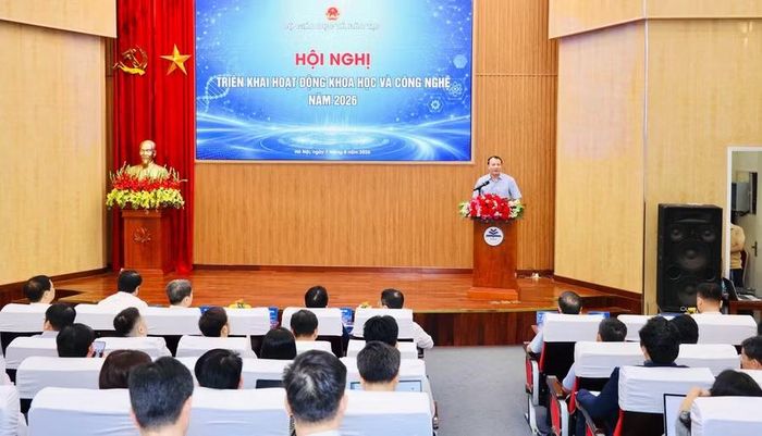 PGS.TS Nguyễn Đức Sơn - Hiệu trưởng Trường Đại học Sư phạm Hà Nội phát biểu tại hội nghị.