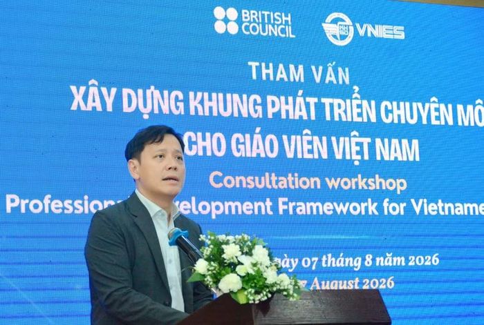 GS.TS Lê Anh Vinh - Viện trưởng Viện Chiến lược và Chính sách Giáo dục phát biểu tại chương trình tham vấn.