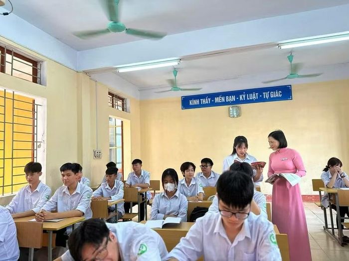 Giờ học tại Trung tâm Giáo dục thường xuyên - Ngoại ngữ, Tin học Hải Dương (TP Hải Phòng).