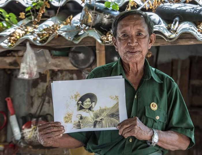 Ông Phạm Văn Đe, người giao liên năm xưa của bác sĩ Đặng Thùy Trâm. Ảnh: Lê Văn Chương