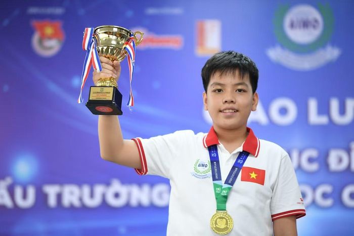 Chung Minh Tiến, lớp 6C1A, Trường THCS Archimedes Academy - Hà Nội