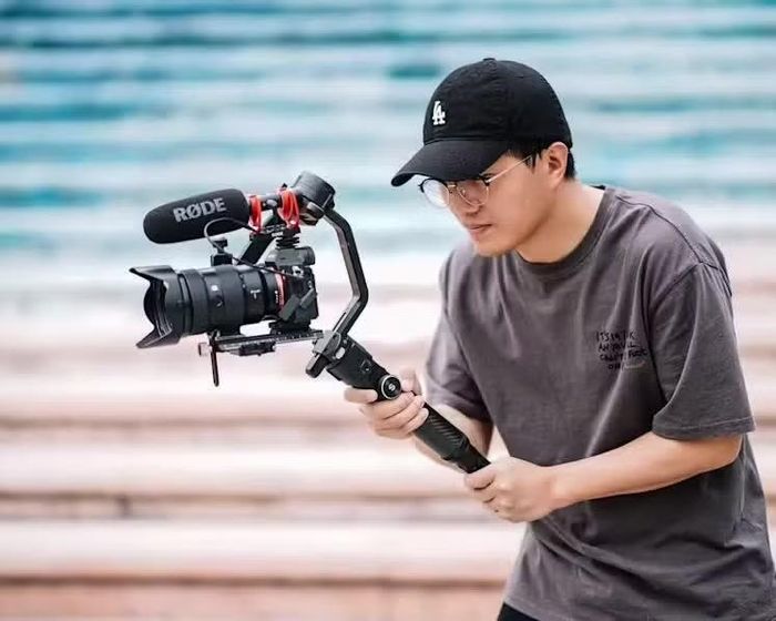 Công việc quay phim tự do giúp anh Li chủ động hơn về mặt thời gian. Ảnh: Li Shuai