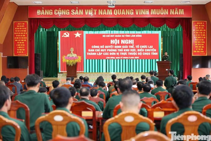 Toàn cảnh hội nghị.
