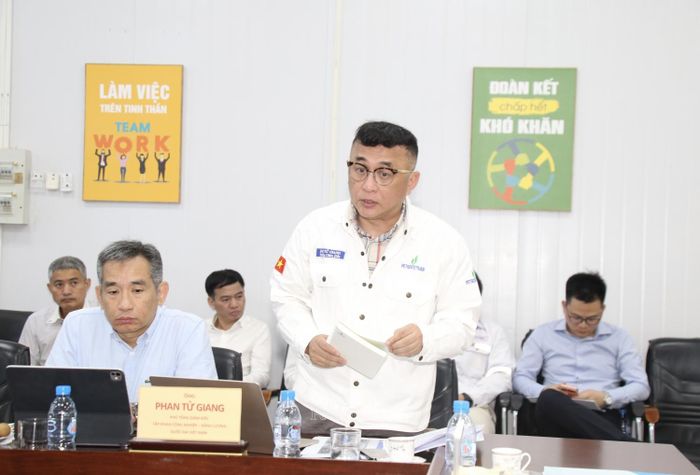 Phó Tổng Giám đốc Petrovietnam Phan Tử Giang trao đổi, định hướng một số nội dung liên quan Dự án.