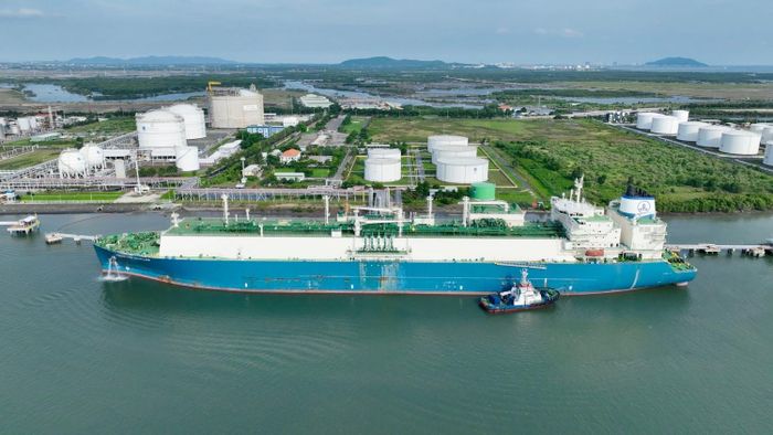 Kho cảng PV GAS Vũng Tàu tiếp nhận chuyến tàu LNG đầu tiên vào ngày 10/7/2023