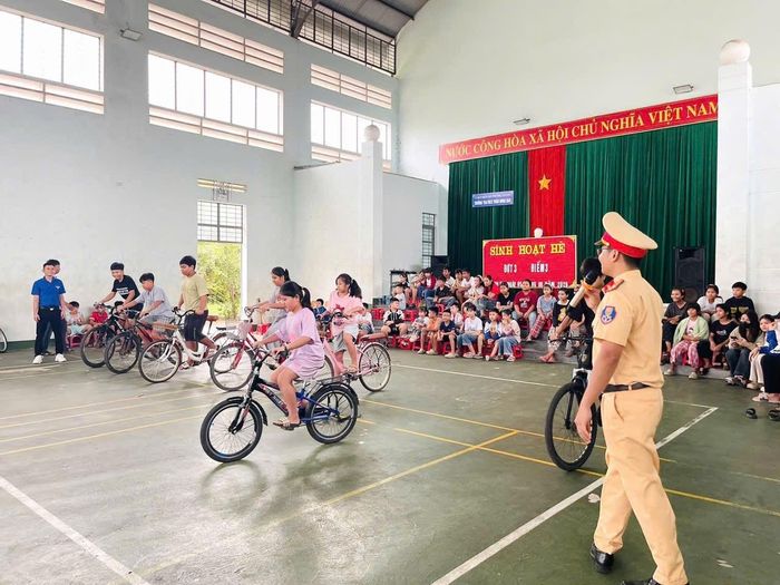 Chuỗi hoạt động được triển khai nhằm nâng cao nhận thức, ý thức chấp hành pháp luật về giao thông.