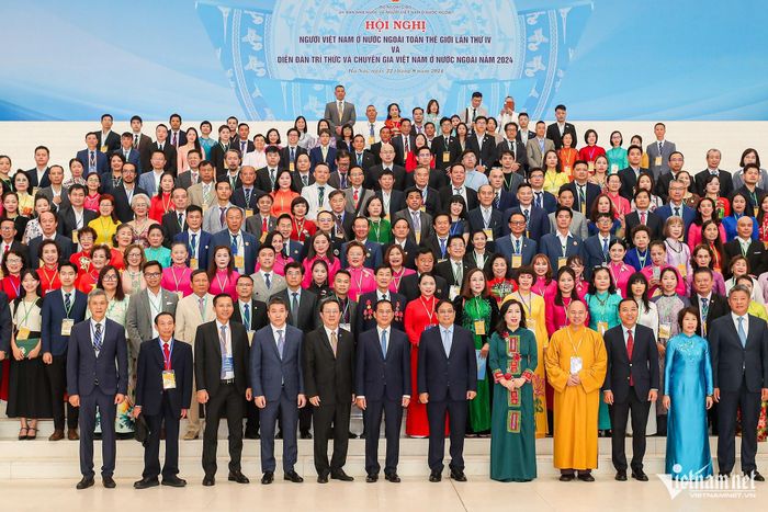 Hội nghị người Việt Nam ở nước ngoài toàn thế giới lần thứ tư và Diễn đàn Trí thức và chuyên gia Việt Nam ở nước ngoài hồi tháng 8/2024