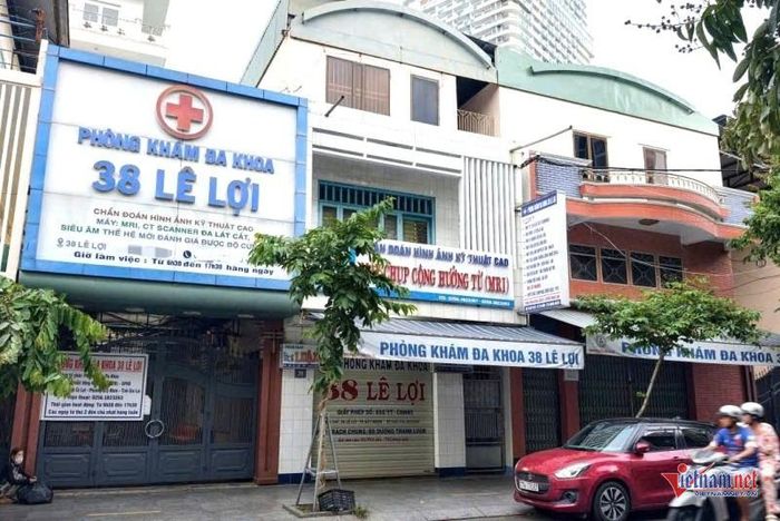 Phòng khám Đa khoa 38 Lê Lợi: Người phụ trách kiểm soát nhiễm khuẩn không có chứng chỉ đào tạo về kiểm soát nhiễm khuẩn. Ảnh: Trần Hoàn