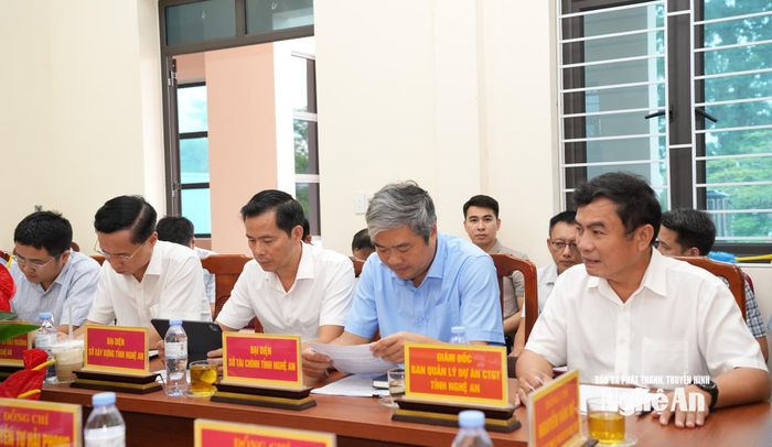 Đại diện các sở, ngành tham dự cuộc làm việc. Ảnh: Nguyễn Toàn
