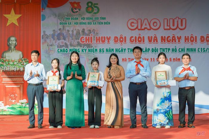 Hội đồng Đội tỉnh tổ chức các sân chơi cho chỉ huy đội và ngày hội của đội viên.
