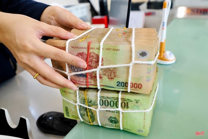 Người dân nên liên hệ ngân hàng khi phát hiện dấu hiệu bất thường trong giao dịch.