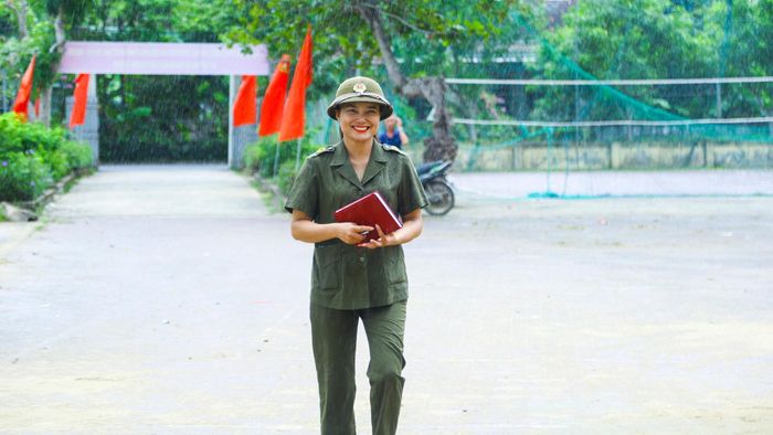 Được góp một phần sức trẻ bảo vệ an ninh, trật tự, giữ gìn bình yên cho Nhân dân Hưng Mỹ là niềm vui lớn nhất của tôi. Bởi với tôi, bình yên hiện hữu trong từng giấc ngủ ngon và sự hòa thuận của mỗi người dân.