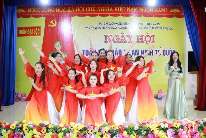 Tiết mục văn nghệ tại ngày hội.