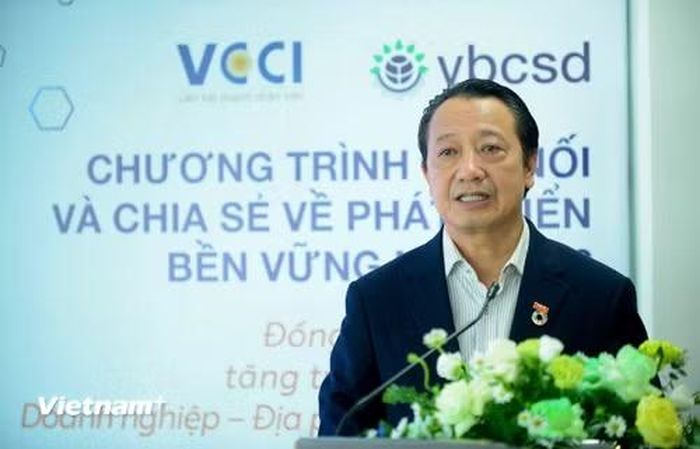 Ông Nguyễn Quang Vinh phát biểu.