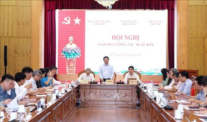 Đồng chí Trần Thanh Lâm, Ủy viên Trung ương Đảng, Phó Trưởng Ban Tuyên giáo Trung ương phát biểu chỉ đạo hội nghị. Ảnh: Phương Hoa/TTXVN