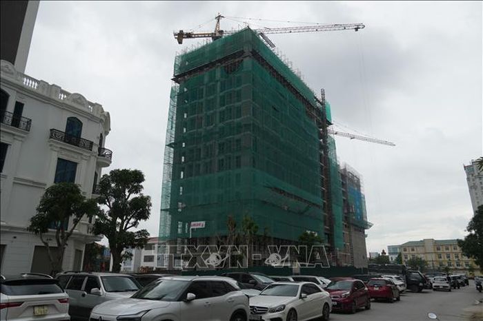 Nhiều chủ đầu tư điều chỉnh giá bán tại một số dự án nhà ở thương mại và nhà ở xã hội trên địa bàn Nghệ An, với mức giảm khoảng 10 - 20% so với thời điểm thị trường sôi động.