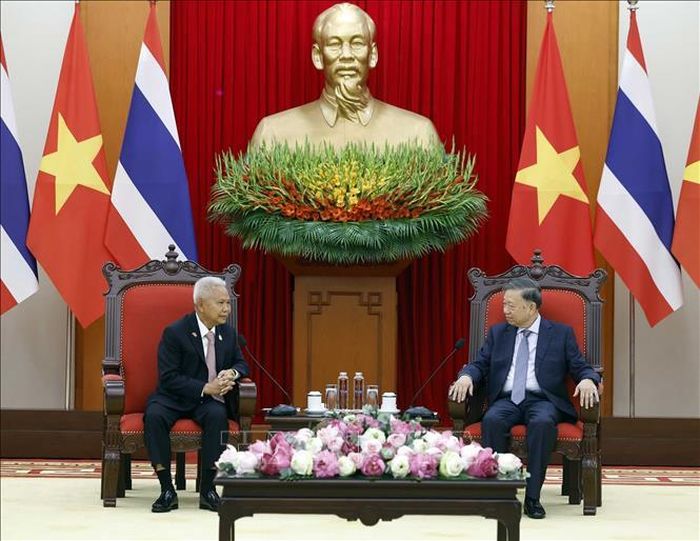 Tổng Bí thư, Chủ tịch nước Tô Lâm tiếp Chủ tịch Quốc hội kiêm Chủ tịch Hạ viện Thái Lan Sophon Zaram. Ảnh: Thống Nhất/TTXVN