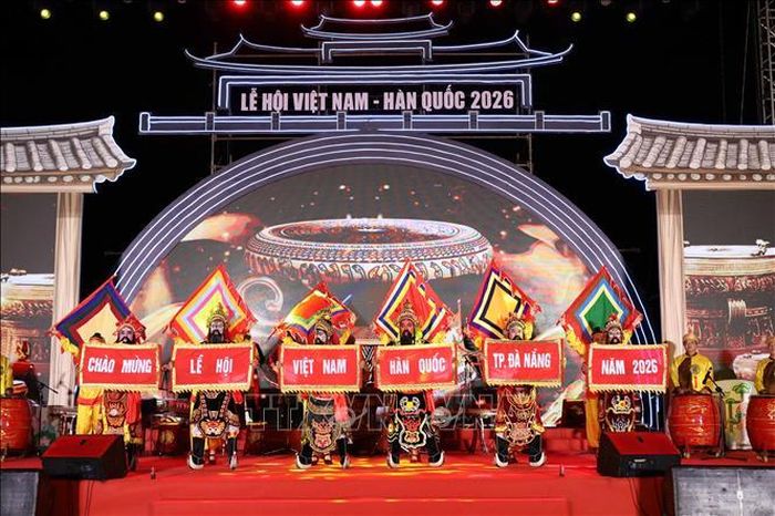 Biểu diễn nghệ thuật chào mừng khai mạc Lễ hội Việt Nam - Hàn Quốc thành phố Đà Nẵng năm 2026.