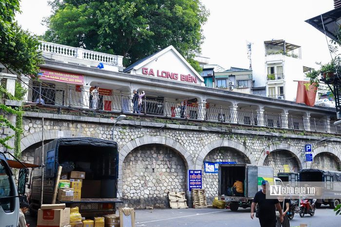 Phần lớn ô vòm trước đây được bịt kín để đảm bảo an toàn và an ninh trật tự.