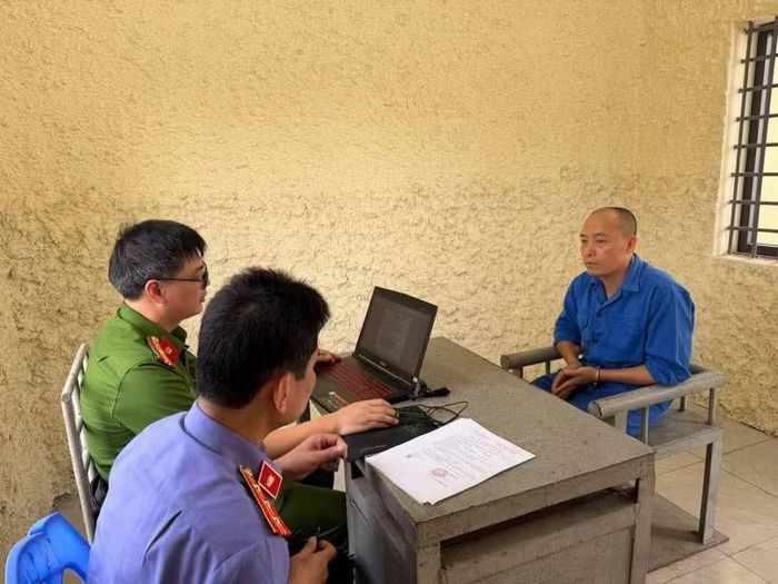 Trần Đình Tiệp tại cơ quan công an. Ảnh: Công an Bắc Ninh.