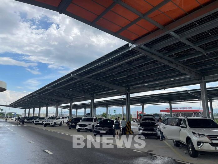 Bộ Xây dựng siết tiến độ hoàn thành hạ tầng sạc điện tại trạm dừng nghỉ. Ảnh: Diệp Anh/Bnews/vnanet.vn
